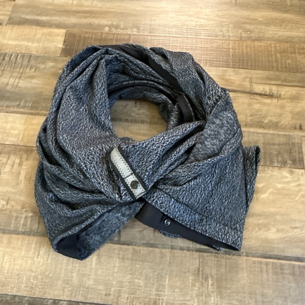 Lululemon Vinyasa Wrap Scarf Womens One Size Convertible Blue Black Heather